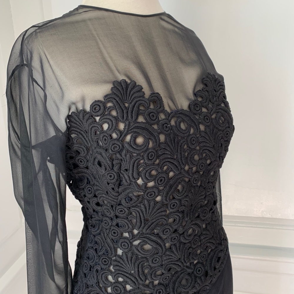 Dress - Picture 4 of 9